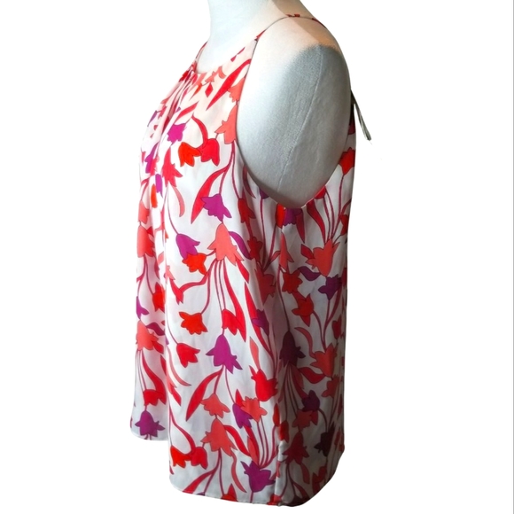 🦋Violet + Claire Vibrant Halter Style Flowy Sleeveless Top - Picture 2 of 8